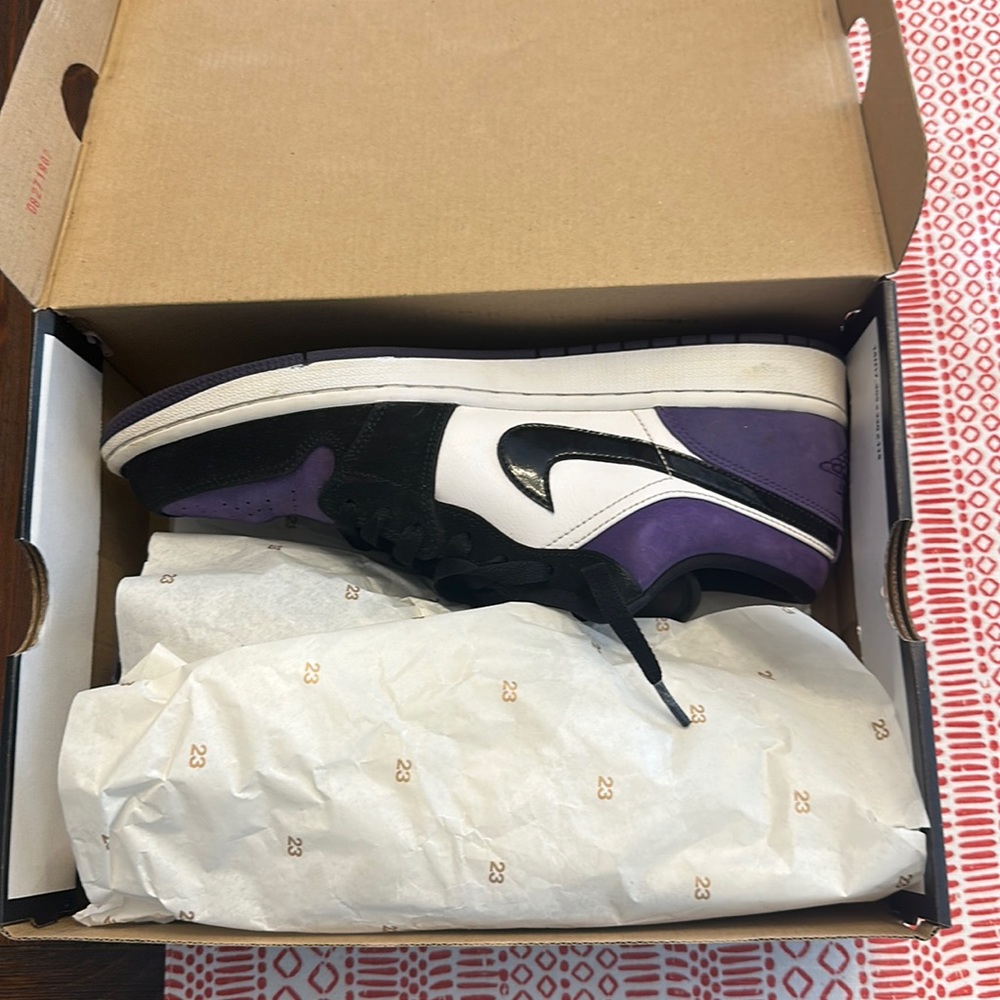 Jordan 1 Low, Court Purple